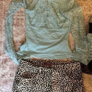 Runaway the label lace top edikted leopard mini skirt